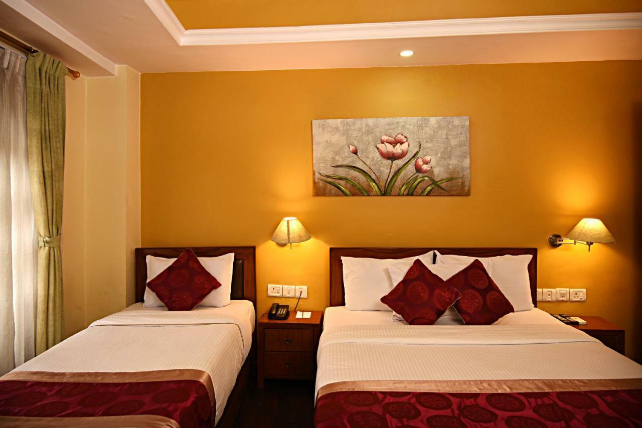 Dom Himalaya Hotel Katmandú Exterior foto