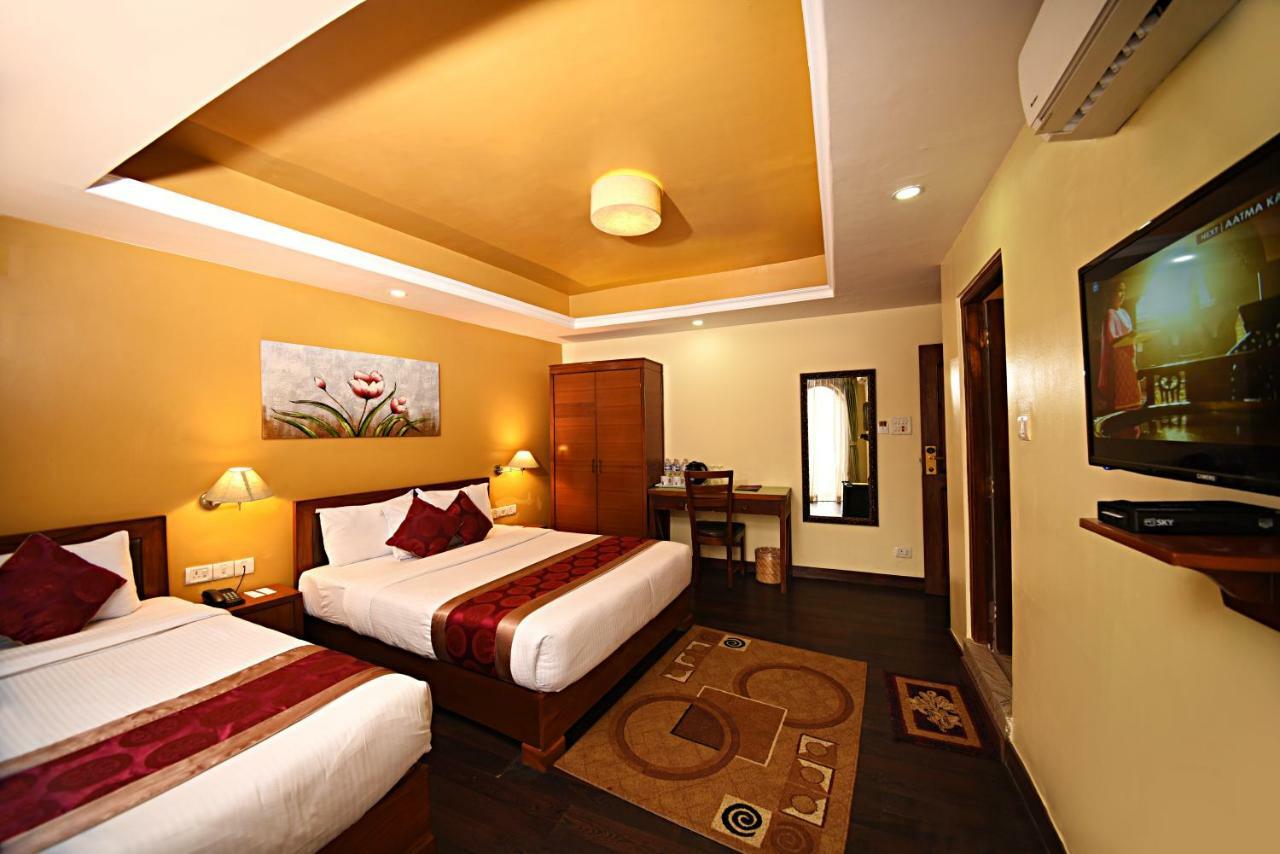 Dom Himalaya Hotel Katmandú Exterior foto
